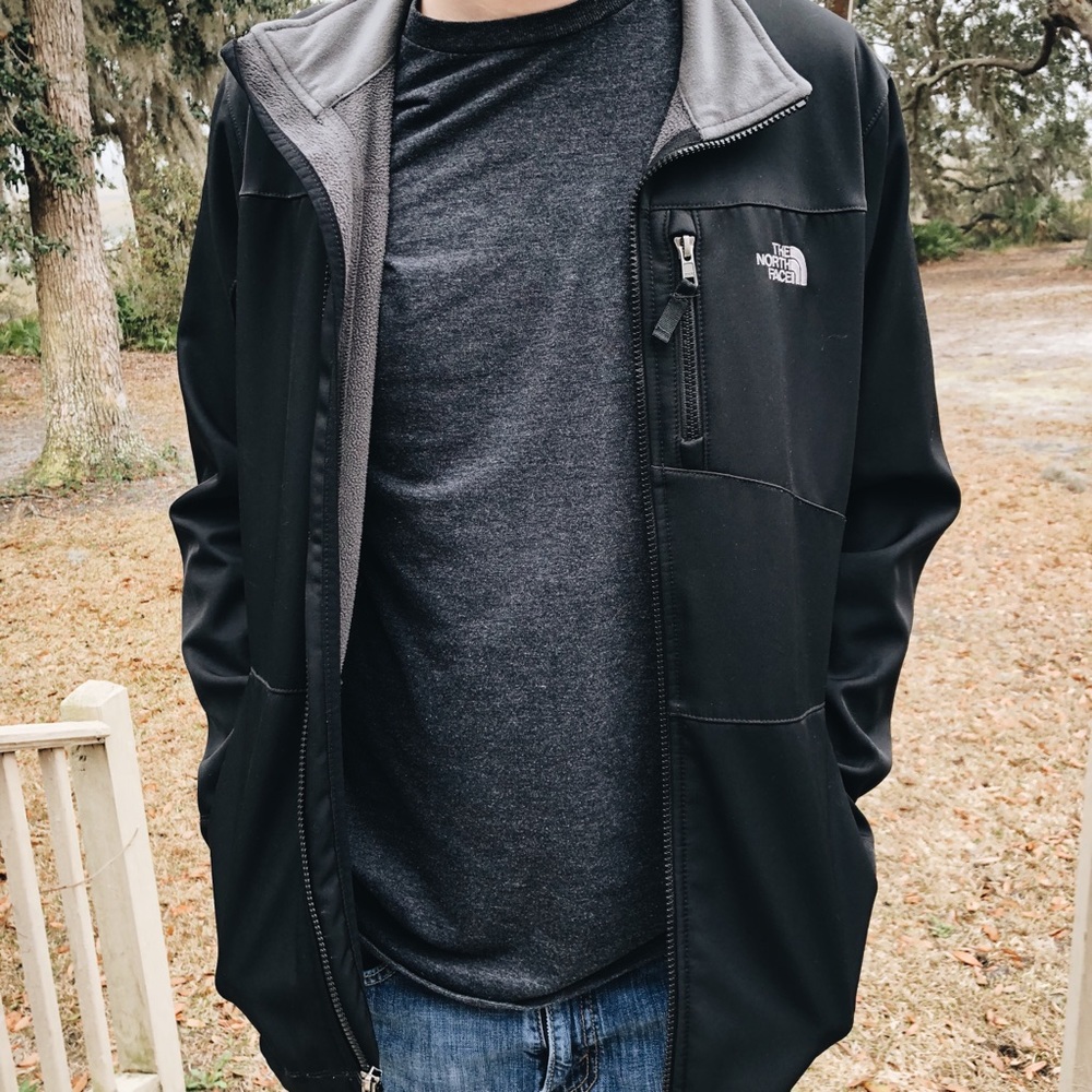 Boys North Face zip up jacket, worn only once